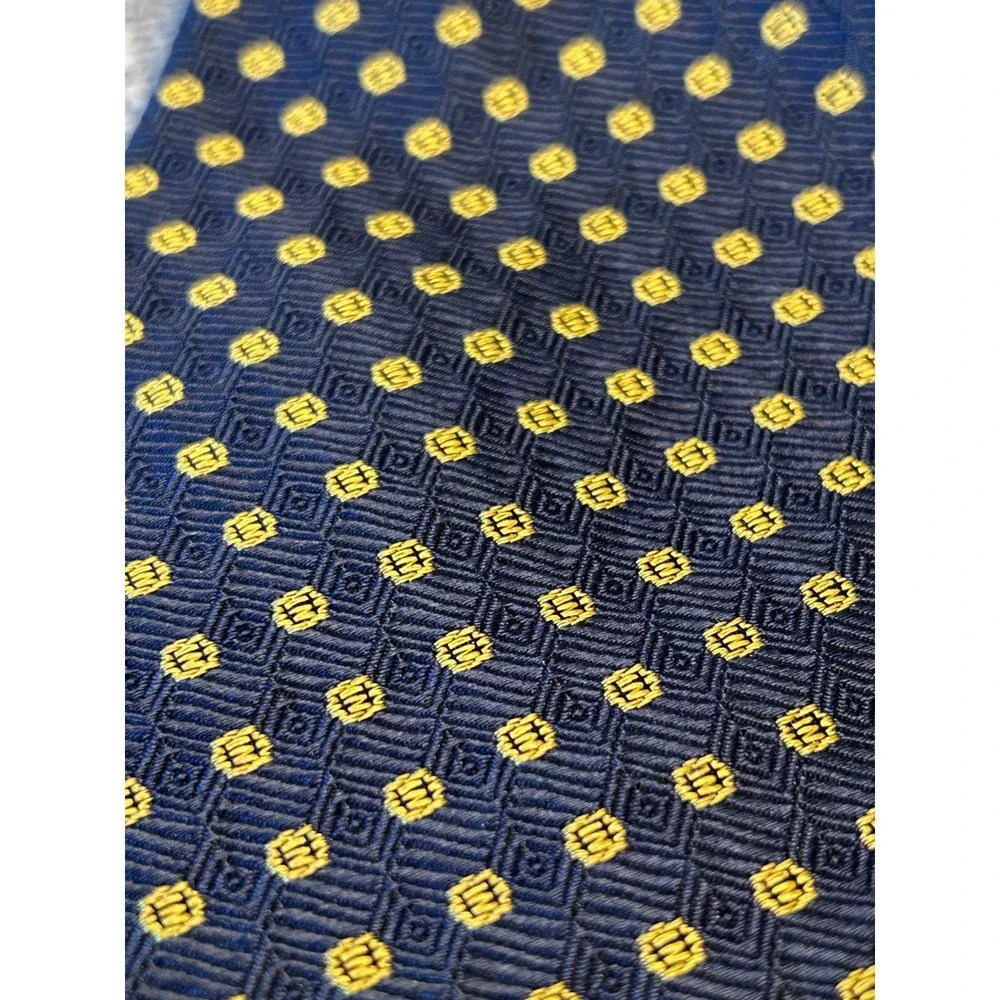 La‎ Cravatta di Bernardo Silk Necktie Navy Blue Yellow Pattern Men's Tie